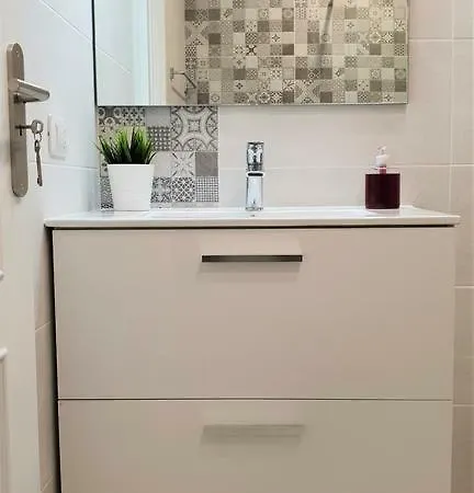 Apartment Sweet *